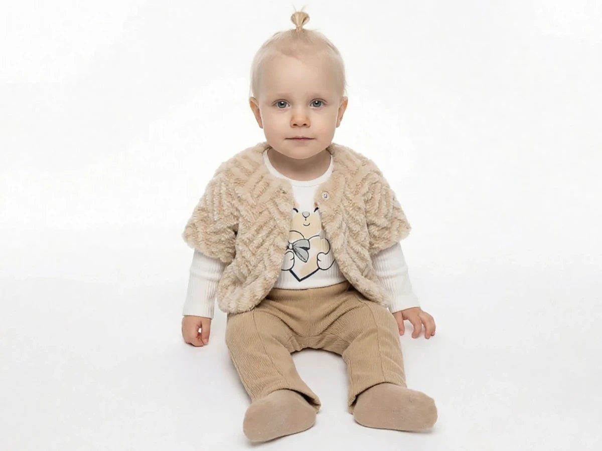Kalp Baskılı Peluş Yelekli Kız Bebe Üçlü Takım - Tivoli Mini